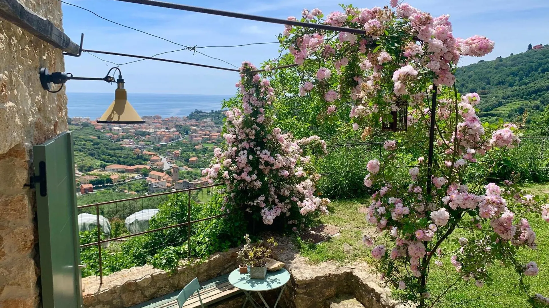 Camamila Sea View Panoramic Home Finale Ligure Holiday home
